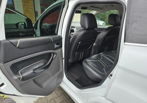 Ford Kuga cena 37500 przebieg: 204000, rok produkcji 2013 z Opole małe 466